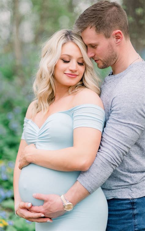 couple maternity pics